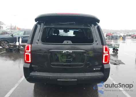 2018 Chevrolet Suburban Premier z USA, uszkodzony, nr VIN 1GNSKJKC7JR184079